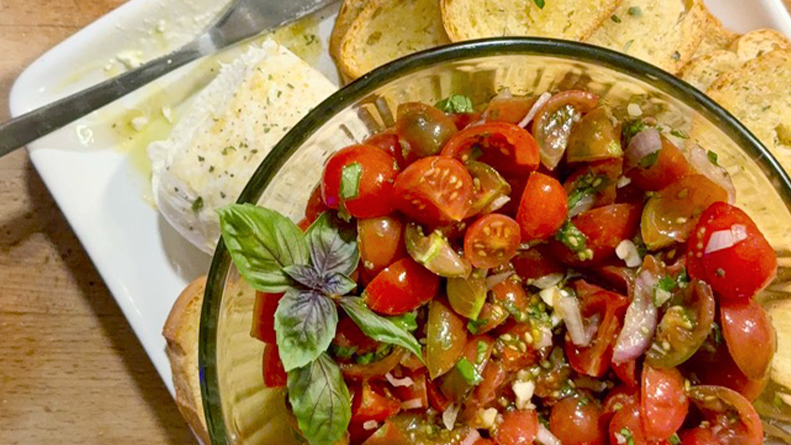 Bruschetta With Burrata Cheese